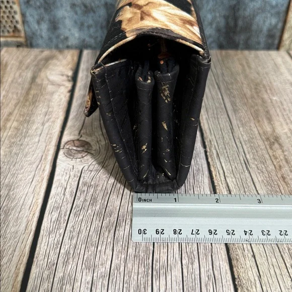 Handmade Fabric Wallet - Picture 8 of 9